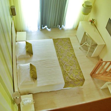Ouril Hotel Julia Santa Maria Eksteriør billede