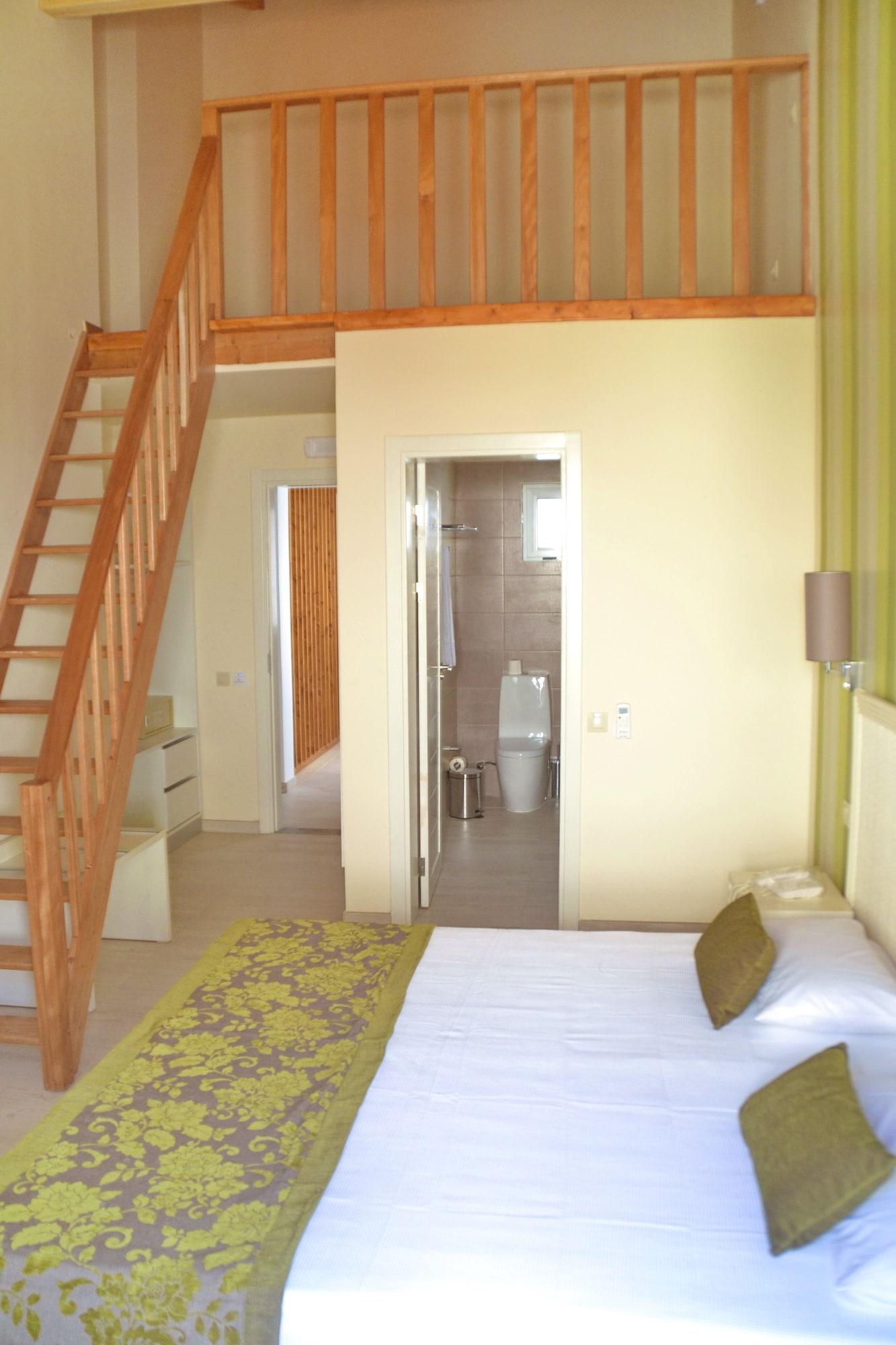 Ouril Hotel Julia Santa Maria Eksteriør billede