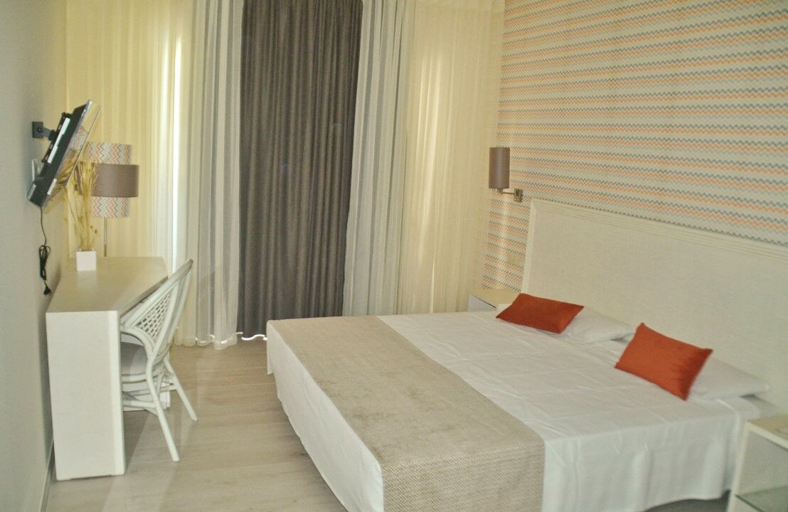 Ouril Hotel Julia Santa Maria Eksteriør billede